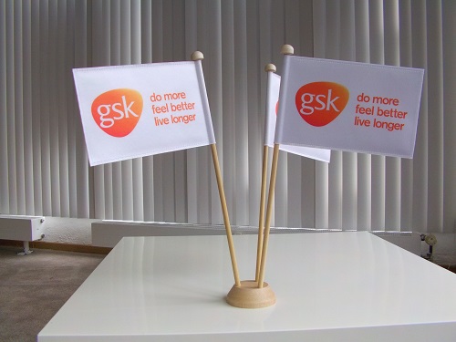 2_zijdig_bedrukte_tafelvlag.JPG