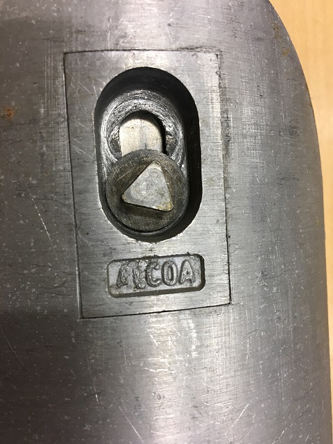Alcoa vlaggenmast klep.jpg