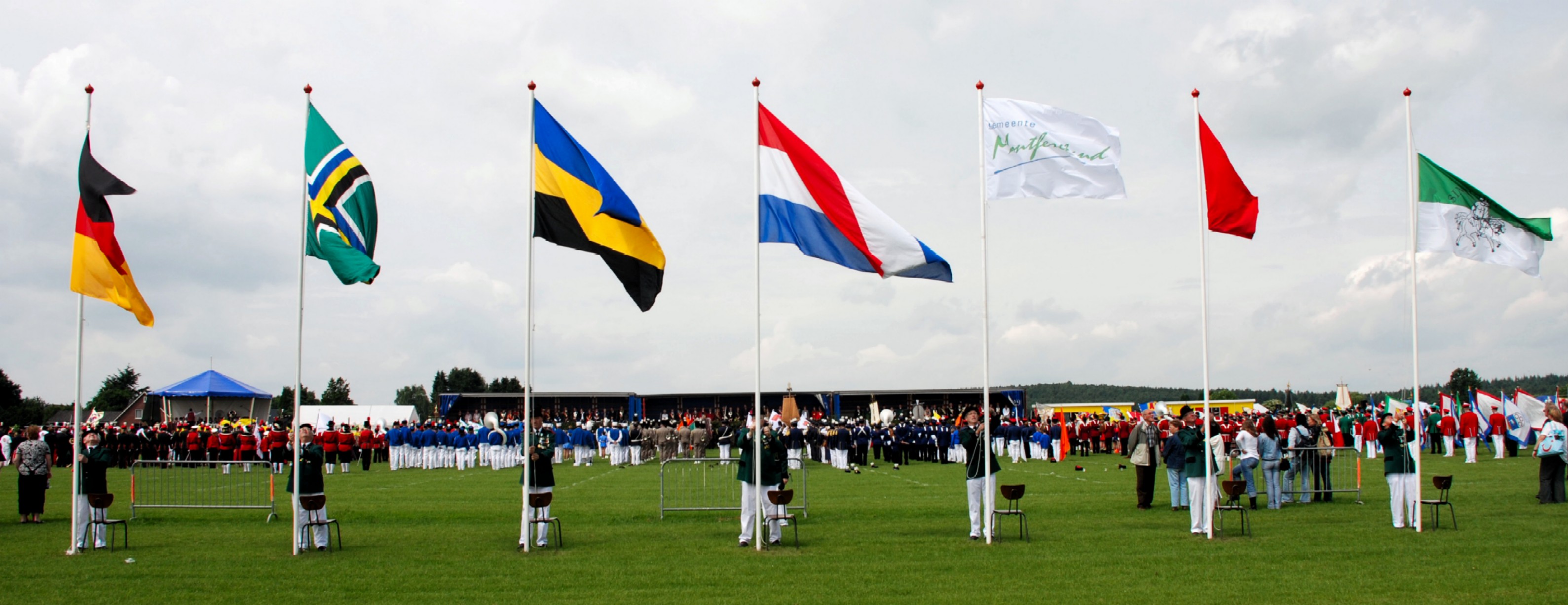 foto verhuurmasten