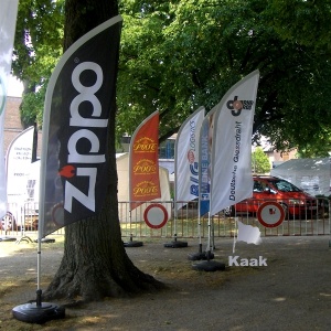 beachvlaggen_buiten_evenement_zippo