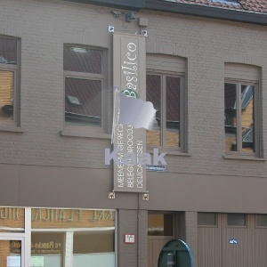 muur / gevelbanieren