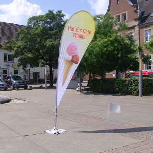 ijssalon_beachflags